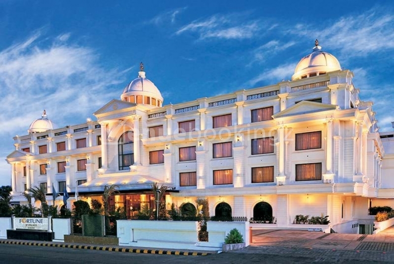 Party Halls & Birthday Party Venues in Fortune JP Palace Nazarbab Mysore