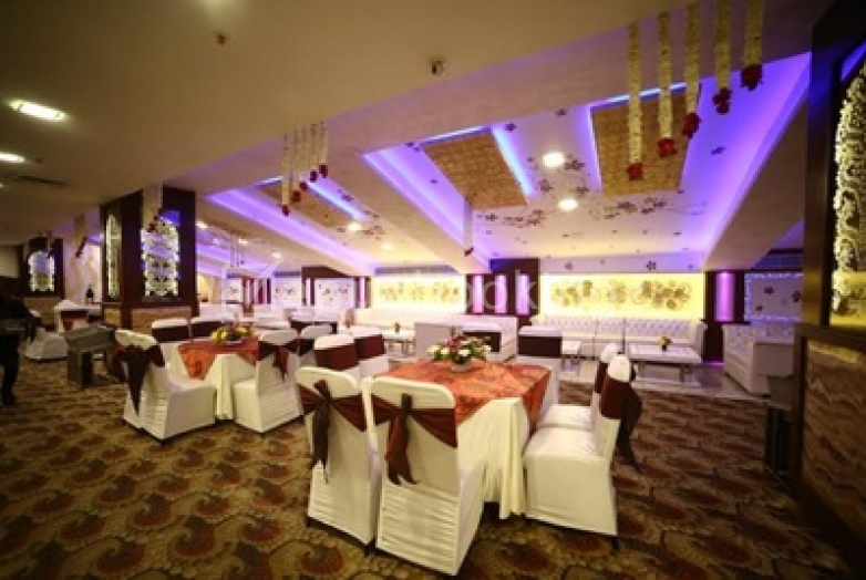 Banquet Halls  in La Cordiall Banquet Karakardooma Delhi