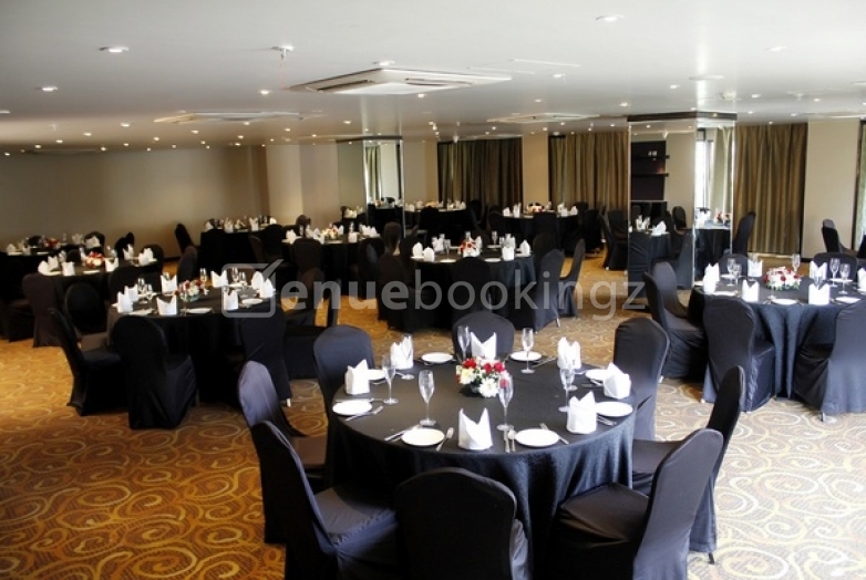 Crowne Plaza Bund Garden Road Pune Banquet Hall Menu, Price