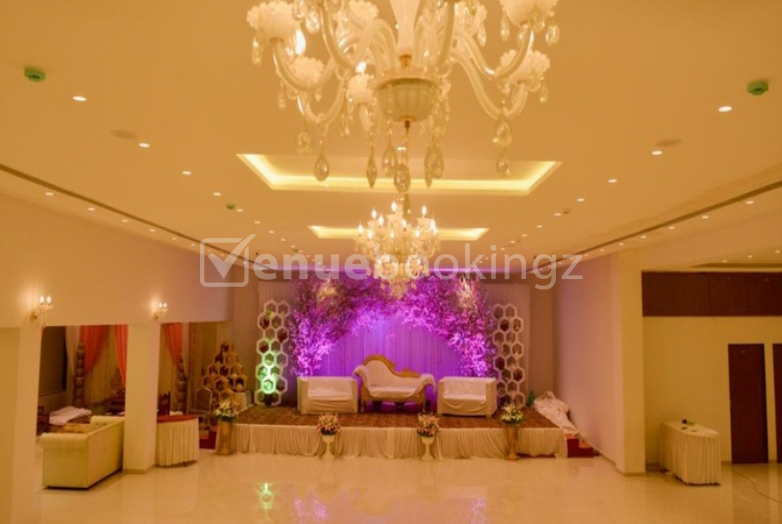 Small Party Halls in Universe Banquet Andheri East Mumbai
