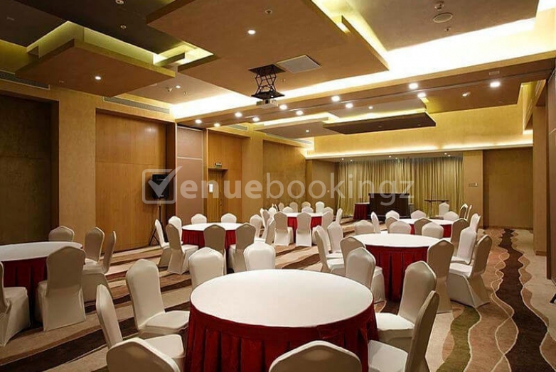 Banquet Halls  in Hotel Holiday Inn Mahalunge Pune