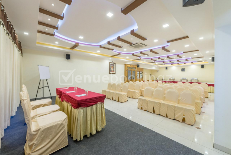 Small Party Halls in Akshaya Lalbagh Inn Jayanagar Bangalore