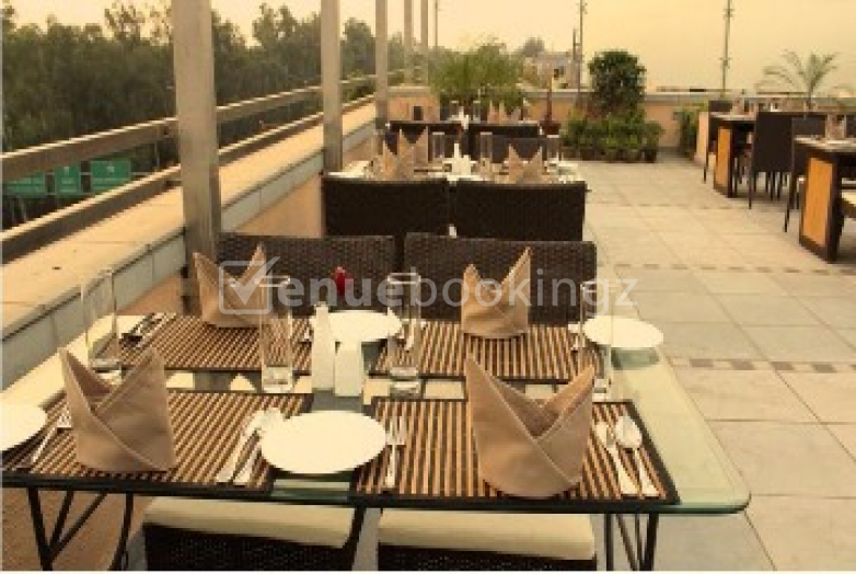 Engagement Venue in Tavisha Hotel Sector 43 Noida