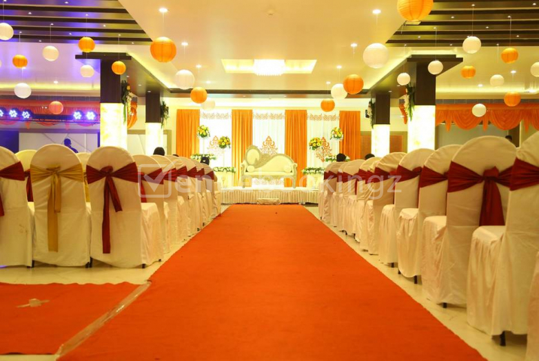  in Hotel The Golden Apple Mahanagar Lucknow