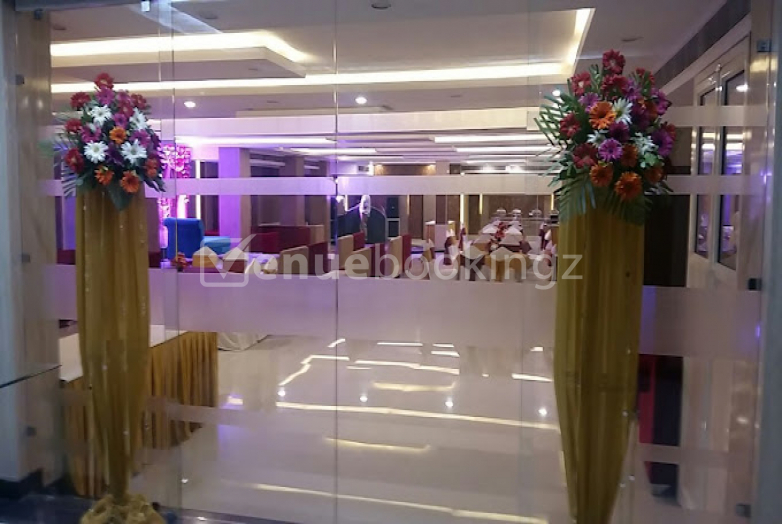 Small Party Halls in Golden Spoon Banquet  Patparganj Delhi