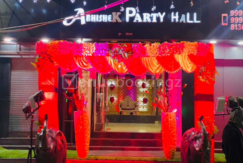 Banquet Halls  in Abhishek Party hall Geeta Colony Delhi