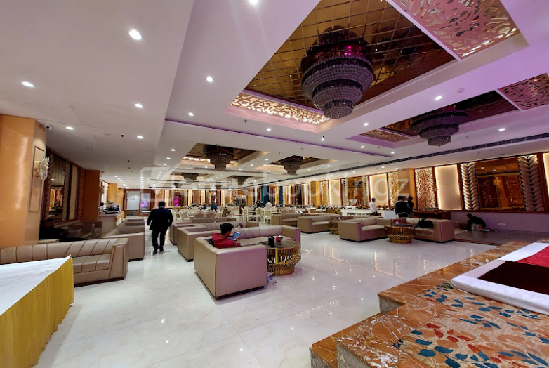Banquet Halls  in La Maurya Banquet GT Karnal Road Delhi