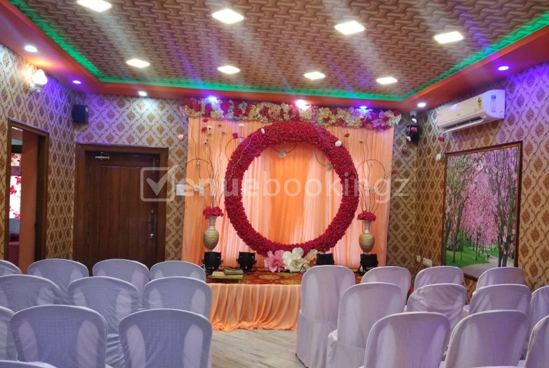 Engagement Venue in Abanti Mini Banquet Hall Machuabazar Kolkata