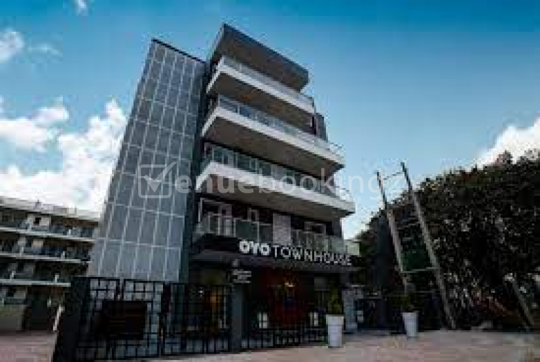 Engagement Venue in Oyo Townhouse 068 Sohna Road Gurgaon