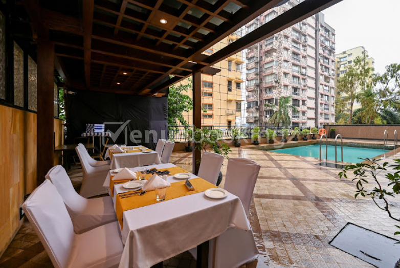 Banquet Halls  in Fariyas Hotel Colaba Mumbai