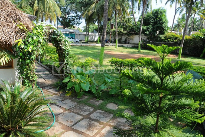 Banquet Halls  in Meenakshi Holiday Resort Muttukadu Chennai