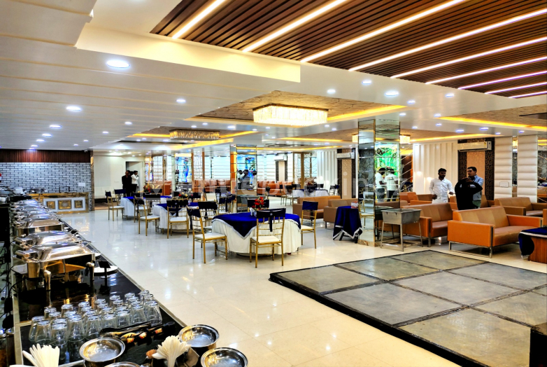 Sandal Suites 5* ➜ Noida, Uttar Pradesh (13 guest reviews). Book hotel  Sandal Suites 5*