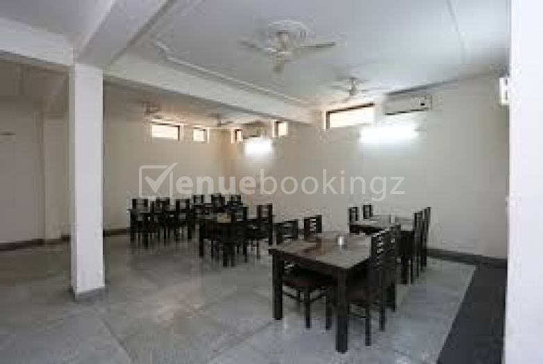 Small Party Halls in Diamond Stays Sector 51 Noida
