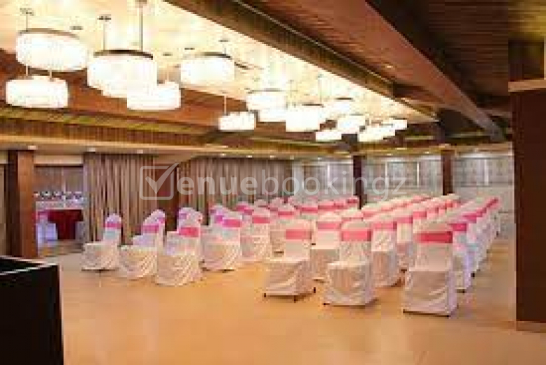 Wedding Lawn in Hotel Kells Thaltej Ahmedabad