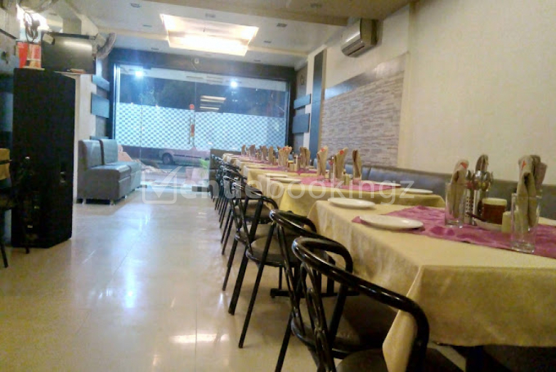 Banquet Halls  in Four Food And Banquet Thaltej Ahmedabad