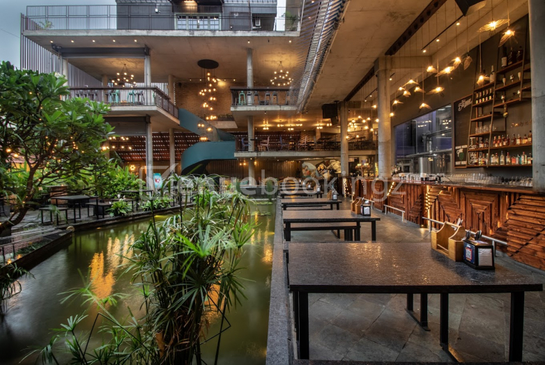 The Bier Library Brewery And Kitchen Koramangala Bangalore Book Venue