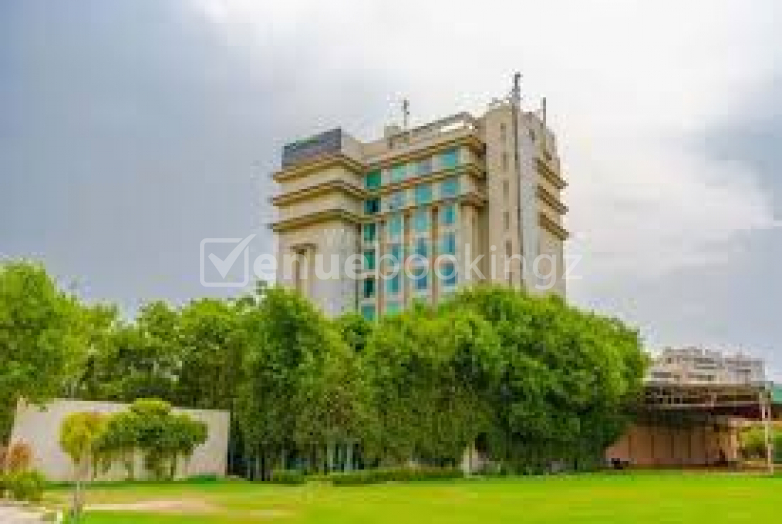 Small Party Halls in Goldfinch Hotel Sector 39 Faridabad