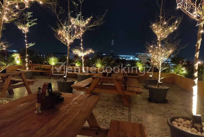 Banquet Hall Photo of Resign Skybar