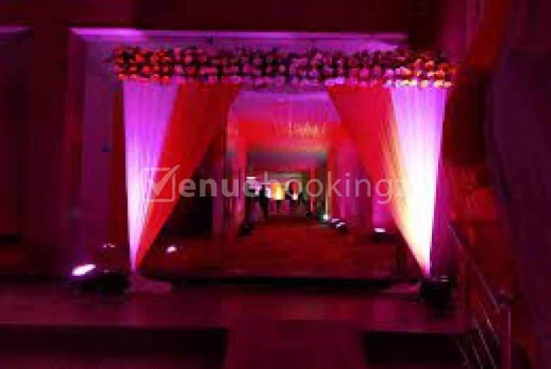 Party Halls & Birthday Party Venues in Divine Hotel Sector 4 Gurgaon