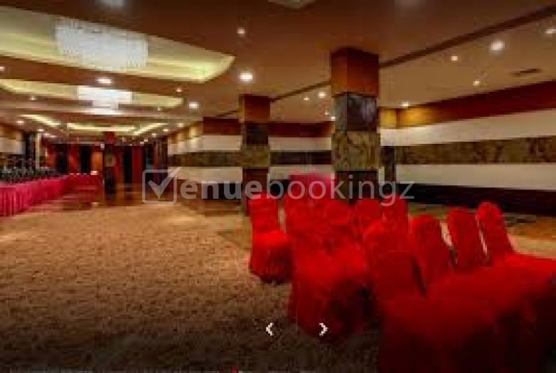 Banquet Halls  in Hotel Sonash By Golden Treat Pipliya Rao Indore