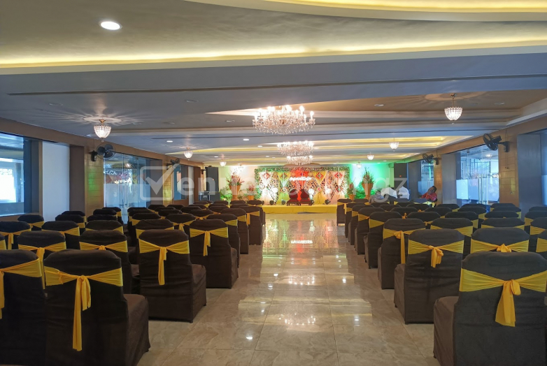 Banquet Halls  in Babashree Hotels And Resorts Airport Road Indore
