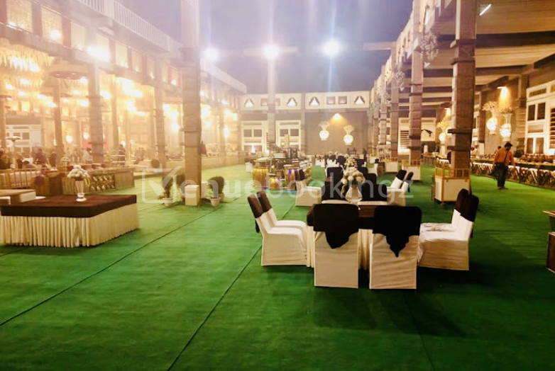 Banquet Halls  in Golden Pandal By Shakti Tent Rohini Delhi