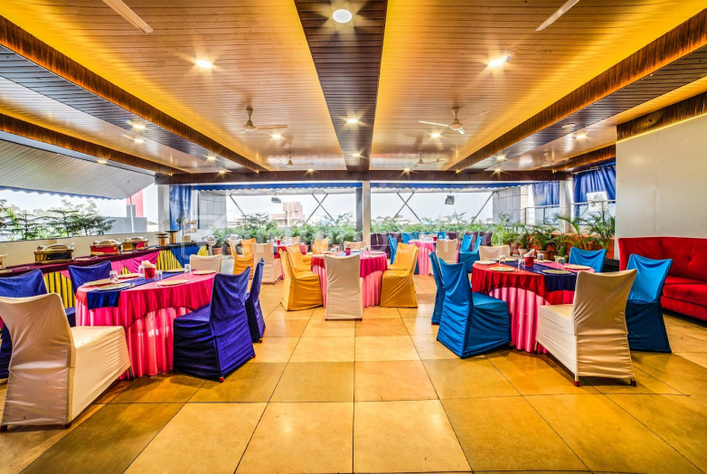 Banquet Halls  in Hotel Kings Park  Manikbagh Indore