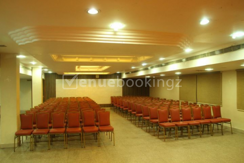 Banquet Halls  in Shri Balaajee Bhavan Anna Nagar East Chennai
