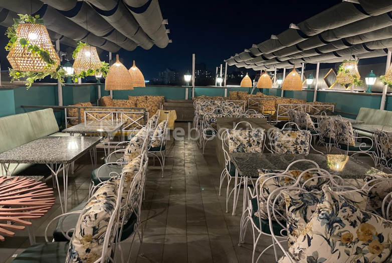 Private Party Place in Terreza Cafe and Bar Borivali West Mumbai