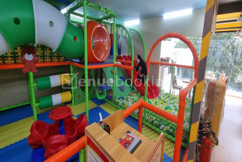  in Funcapers Lajpat Nagar Delhi NCR
