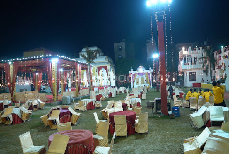  in R D Farms Rohini Delhi NCR