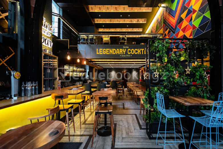 Corporate Party Venue in RETOX- All Day Kitchen and Cocktails Erandwane Pune
