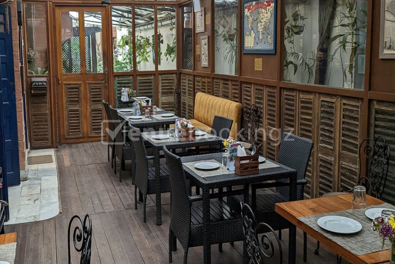 Banquet Halls, Party Venues & Outdoor Venues in The Ivy House Ballygunge Kolkata